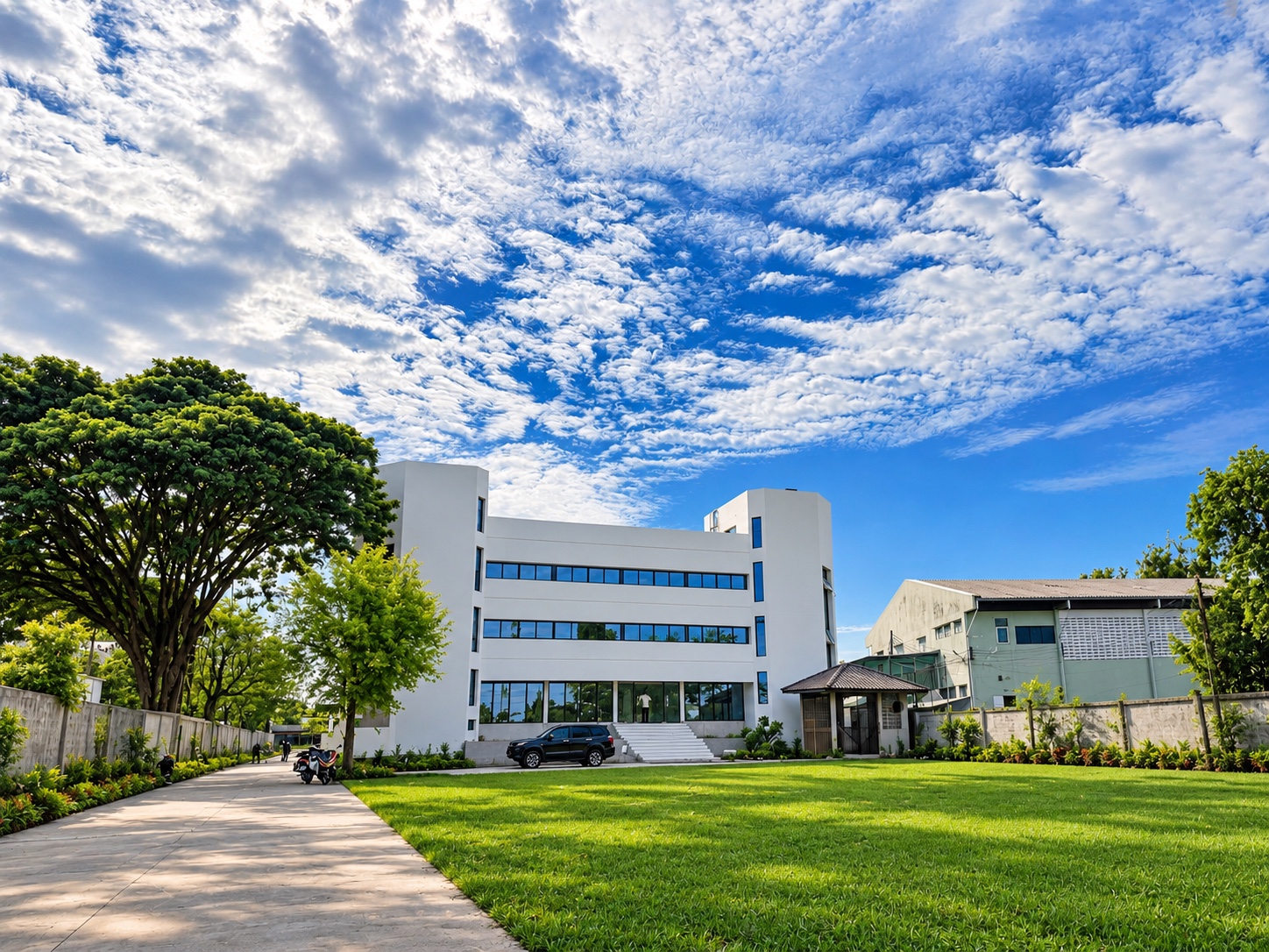 SUNHAKKA facility exterior
